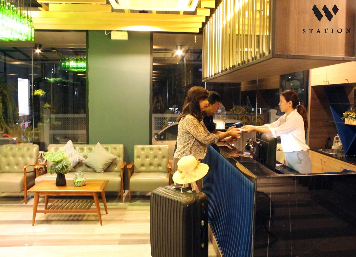 Hotel W Station Bangkok Esterno foto